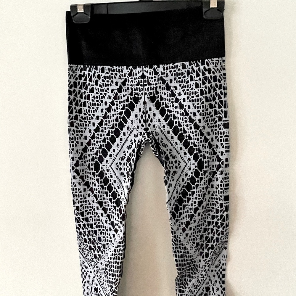 Brand New Fabletics Leggings
